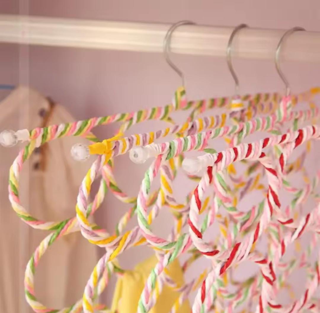 28 Hole Scarf Hanger