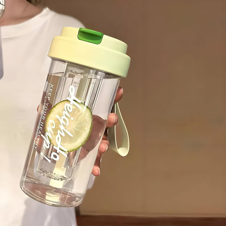 600ml Large Capacity plastic straw cup  Random colors
